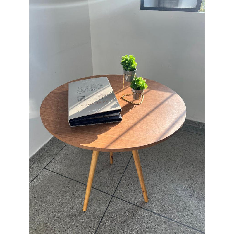 Mesa de jantar 4 lugares de cozinha ou sala redonda