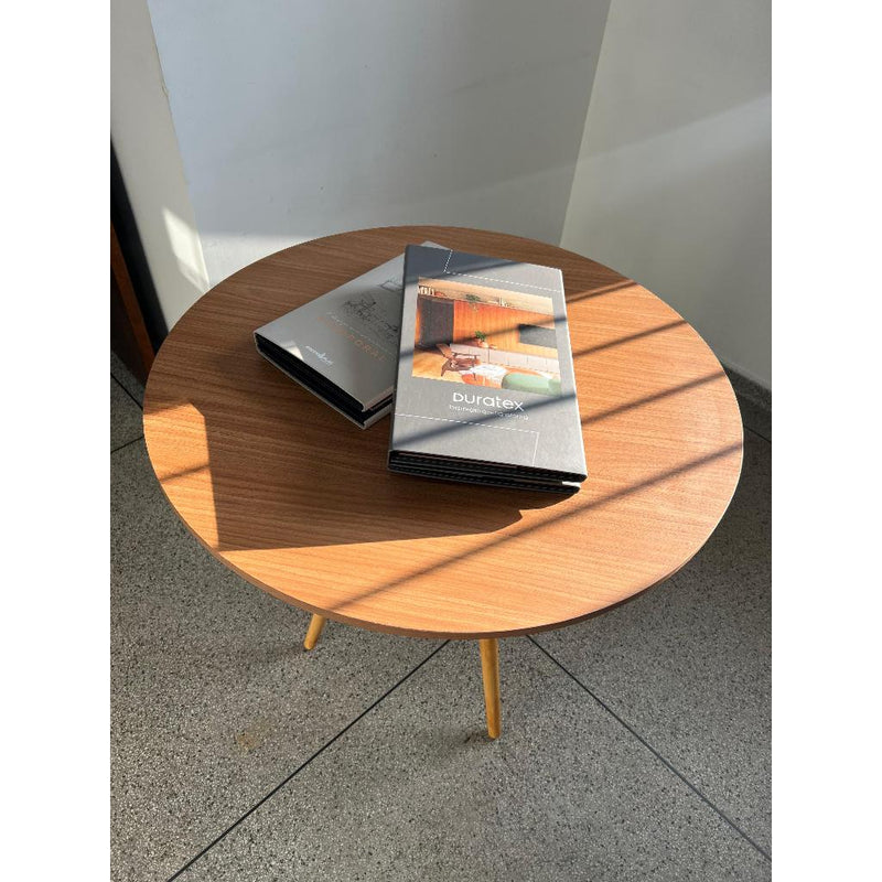 Mesa de jantar 4 lugares de cozinha ou sala redonda